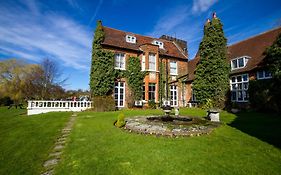Voco Letchworth Hall By Ihg
